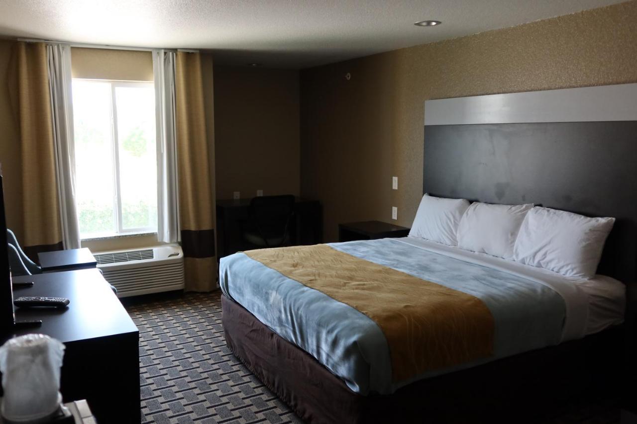 West Worth Inn & Suites White Settlement Exterior photo