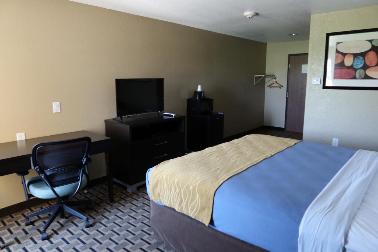 West Worth Inn & Suites White Settlement Exterior photo