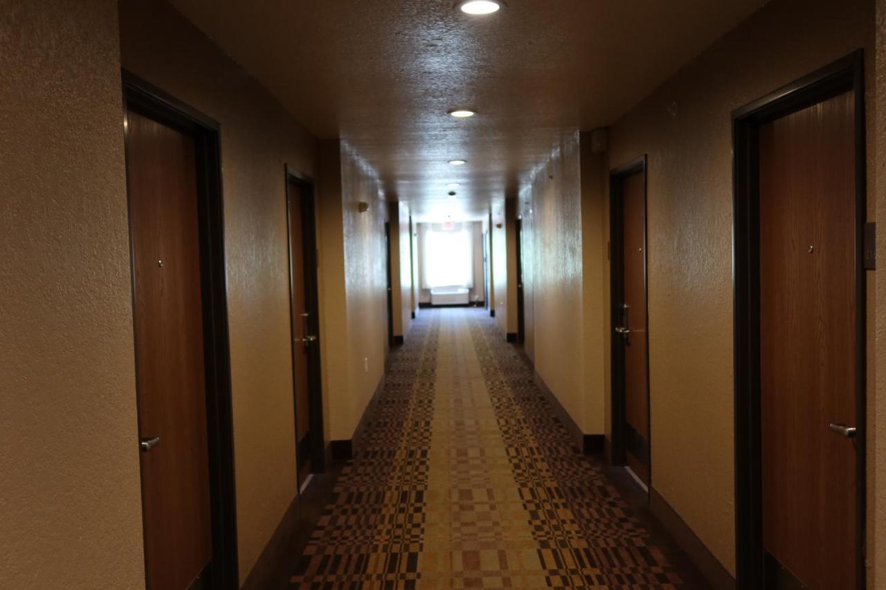 West Worth Inn & Suites White Settlement Exterior photo