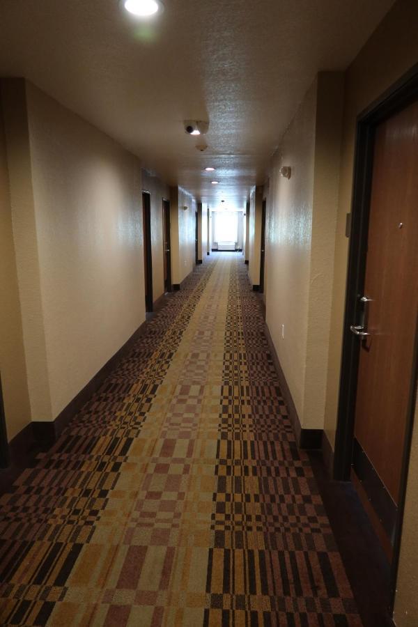 West Worth Inn & Suites White Settlement Exterior photo
